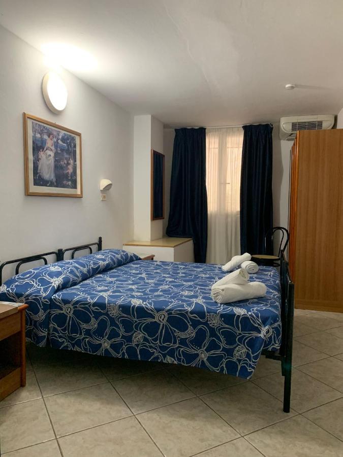 Hotel Villa Isola Rimini Exteriér fotografie