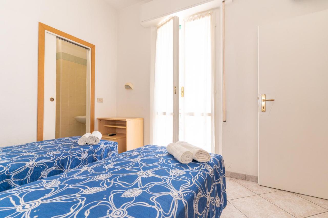 Hotel Villa Isola Rimini Exteriér fotografie