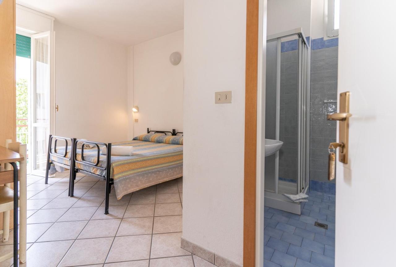 Hotel Villa Isola Rimini Exteriér fotografie